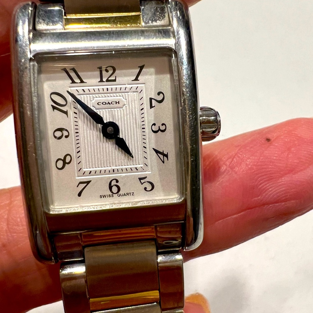 Coach Lexington Swiss W002B Stainless steel ladies watch